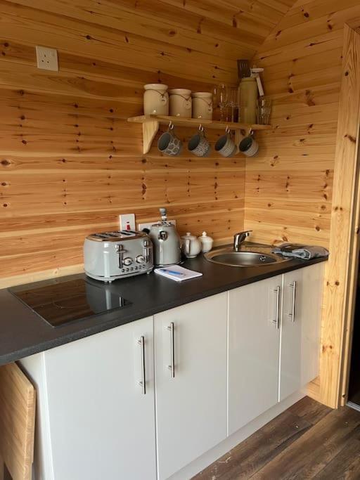 Chalet A Unique & Tranquil Smallholding Retreat Redruth