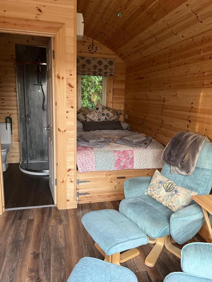 A Unique & Tranquil Smallholding Retreat Chalet Redruth